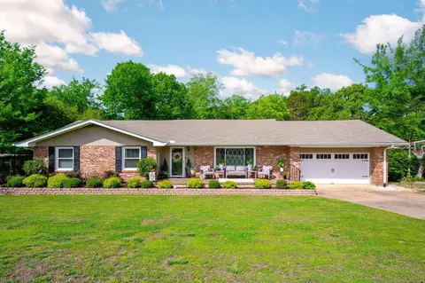 1113 Panorama Dr, Chattanooga, TN 37421