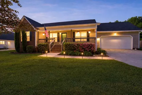 1723 Garretts Chapel Rd, Chickamauga, GA 30707
