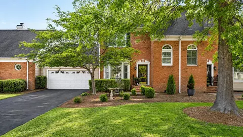 1414 Heritage Landing Dr, Chattanooga, TN 37405