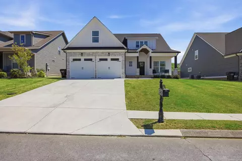8921 Silver Maple Dr, Ooltewah, TN 37363