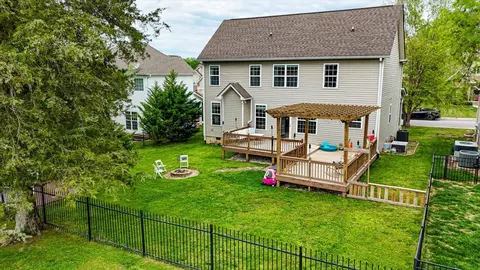 Exterior - 7154 Arbor Leaf Ln, Chattanooga, TN 37421 photo 8 of 11
