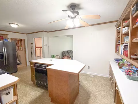 Kitchen - 175 Teeters Loop, Dunlap, TN 37327 photo 3 of 3