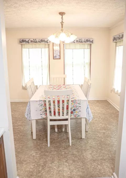 Dining - 175 Teeters Loop, Dunlap, TN 37327 photo 1 of 1