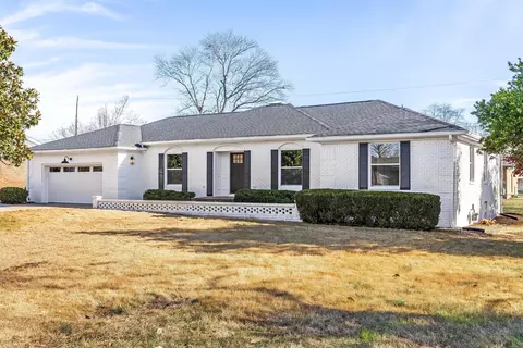 7316 Midfield Dr, Chattanooga, TN 37421