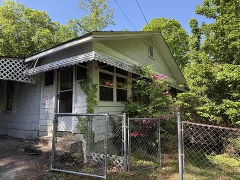 80 Williams Ln, Rossville, GA 30741