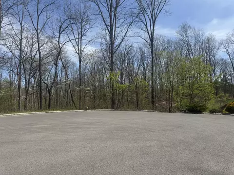 2401 Anchor Trl #81, Signal Mountain, TN 37377