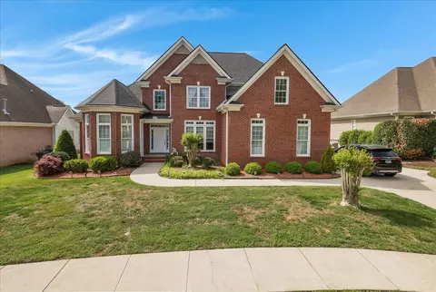 1090 Norfolk Green Cir, Chattanooga, TN 37421