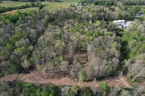 7 50th Ave N, Gruetli Laager, TN 37339