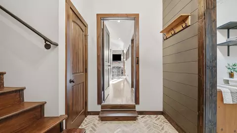 Entry Way - 169 Cherokee Ridge Dr, Ocoee, TN 37361 photo 3 of 11