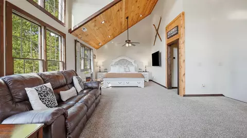 Bedroom - 169 Cherokee Ridge Dr, Ocoee, TN 37361 photo 3 of 5
