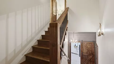 Entry Way - 169 Cherokee Ridge Dr, Ocoee, TN 37361 photo 8 of 11