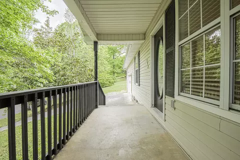 532 Eagle Cliff Dr, Flintstone, GA 30725