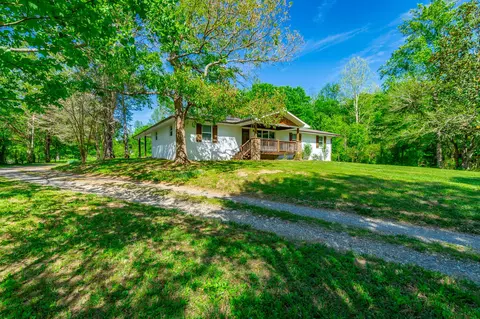 838 Campbell Rd, Tunnel Hill, GA 30755
