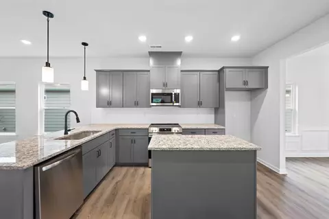 Kitchen - 4901 Hazelnut Ln, Apison, TN 37302 photo 2 of 4