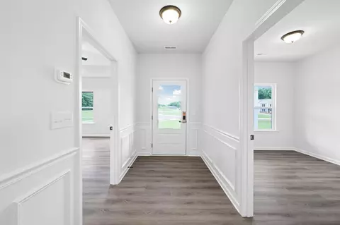 Entry Way - 4901 Hazelnut Ln, Apison, TN 37302 photo 4 of 5