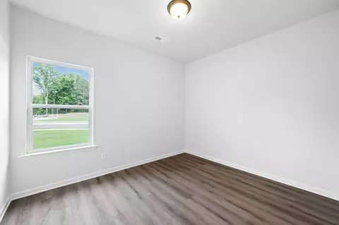 Bedroom - 4901 Hazelnut Ln, Apison, TN 37302 photo 1 of 3