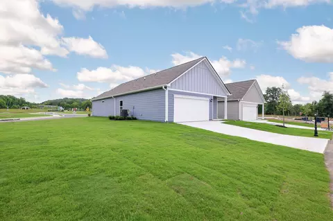Exterior - 4901 Hazelnut Ln, Apison, TN 37302 photo 6 of 8