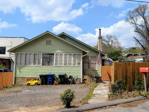 11 W Brow Ter, Chattanooga, TN 37411