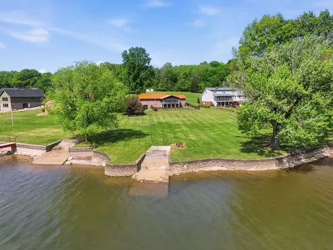 2051 Linwood Cir #19, Soddy Daisy, TN 37379