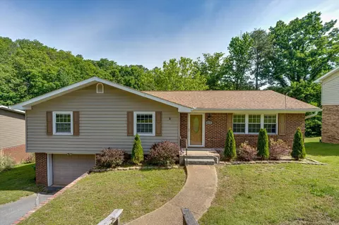3237 Gleason Dr, Chattanooga, TN 37412