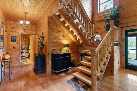 Entry Way - 844 Fawn Cir, Dunlap, TN 37327 photo 2 of 4