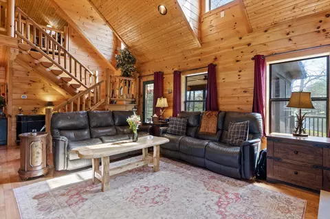 Living - 844 Fawn Cir, Dunlap, TN 37327 photo 7 of 7