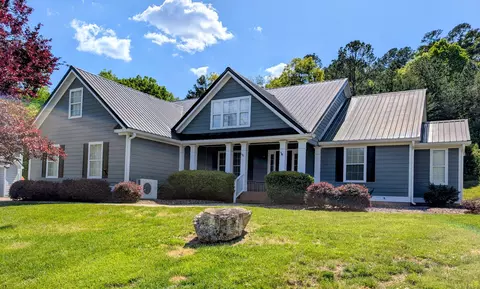 5683 Crooked Creek Dr, Ooltewah, TN 37363