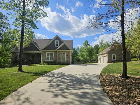 1625 River Blfs, Jasper, TN 37347