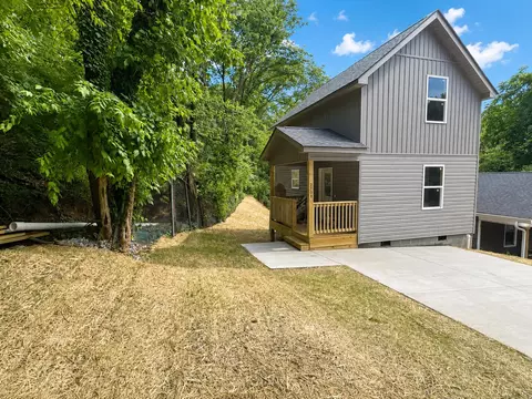2708 E 21st St, Chattanooga, TN 37404
