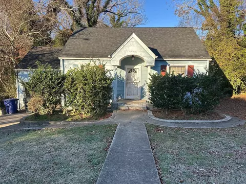 3000 Peggy Ln, Chattanooga, TN 37404