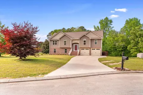 1065 Country Meadows Ln, Dalton, GA 30721