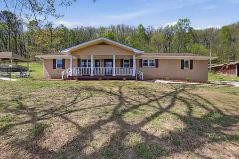 662 Red Hill Valley Rd SE, Cleveland, TN 37323