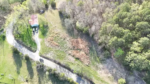 809 Emery Rd, Soddy Daisy, TN 37379