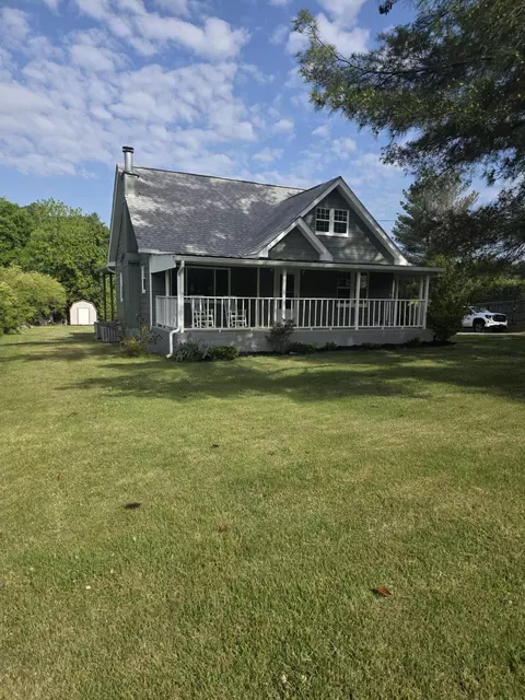 8421 Middle Valley Rd, Hixson, TN 37343