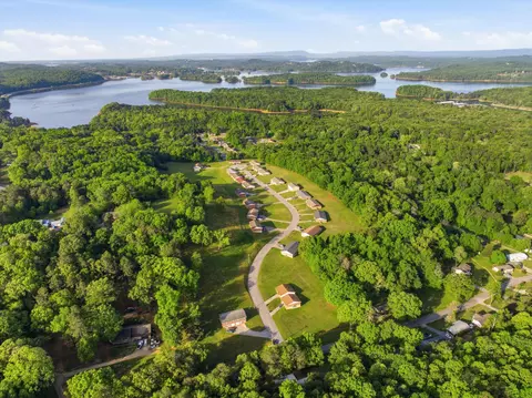 8498 Shawn Ridge Rd, Harrison, TN 37341