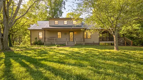 2520 Love Ln, Soddy Daisy, TN 37379