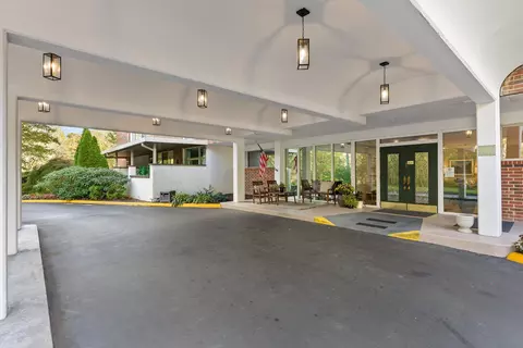 1414 Continental Dr #305, Chattanooga, TN 37405