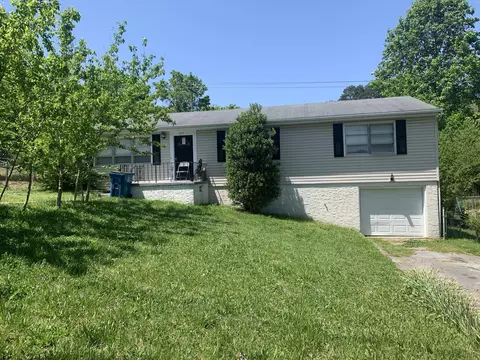 375 Greens Lake Cir, Rossville, GA 30741