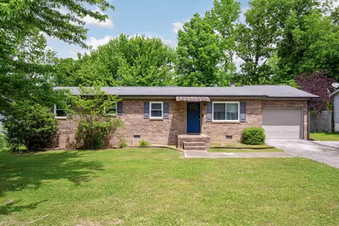 8329 Iris Rd, Chattanooga, TN 37421
