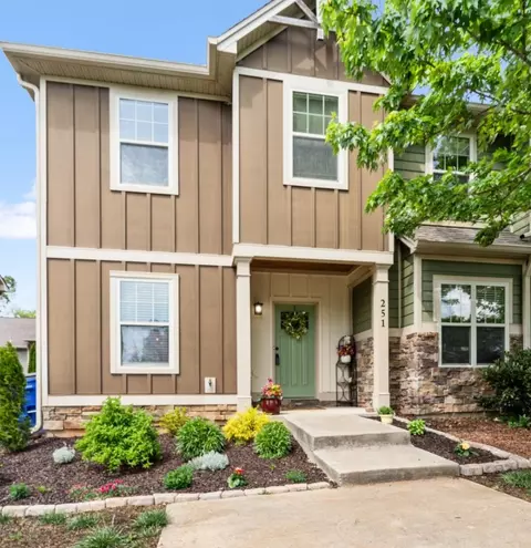 251 Sharon Dr NE, Cleveland, TN 37312