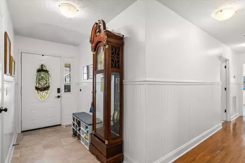 Entry Way - 207 Eagle Landing Dr, Flintstone, GA 30725 photo 2 of 2
