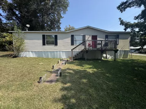 147 Mayberry St, Harriman, TN 37748