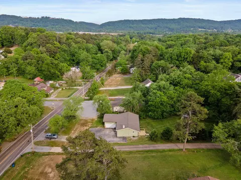 View/Area - 9422 E Brainerd Rd, Chattanooga, TN 37421 photo 5 of 5