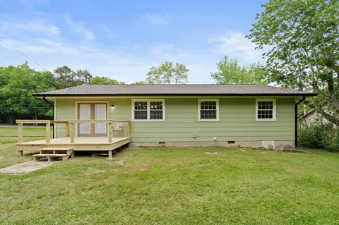 Exterior - 9422 E Brainerd Rd, Chattanooga, TN 37421 photo 8 of 10