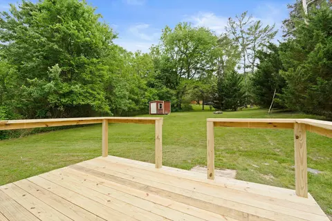 Exterior - 9422 E Brainerd Rd, Chattanooga, TN 37421 photo 5 of 10