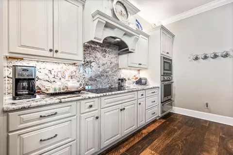 Kitchen - 1072 Cookson Creek Rd, Ocoee, TN 37361 photo 3 of 4