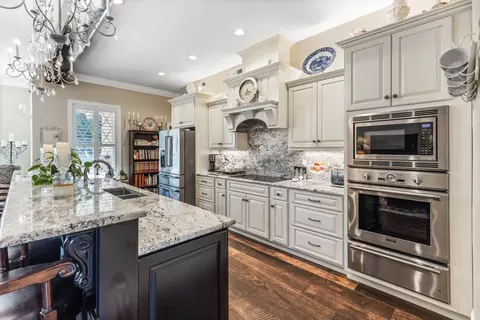 Kitchen - 1072 Cookson Creek Rd, Ocoee, TN 37361 photo 2 of 4