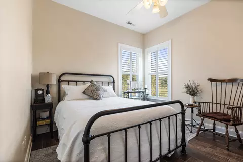 Bedroom - 1072 Cookson Creek Rd, Ocoee, TN 37361 photo 4 of 7