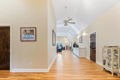 Entry Way - 1072 Cookson Creek Rd, Ocoee, TN 37361 photo 6 of 8