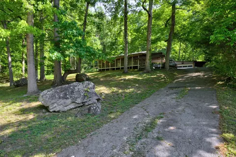 291 Montlake Rd, Soddy Daisy, TN 37379